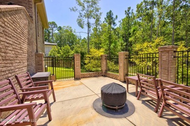 Welcome to this home where LUXURY meets LIFESTYLE!! Convenient - photo 43