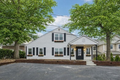 Forest Lake Home For Sale in Lake Zurich Illinois