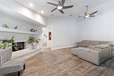 Short sale addendum must be included on all offers. 3 bedroom, 2 - photo 14