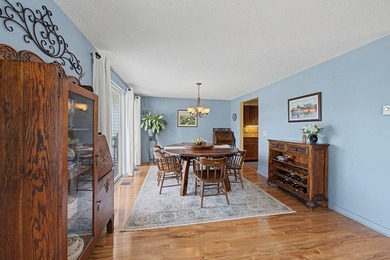 Highly Motivated Seller - Turnkey Condo on Long Lake with a - photo 8