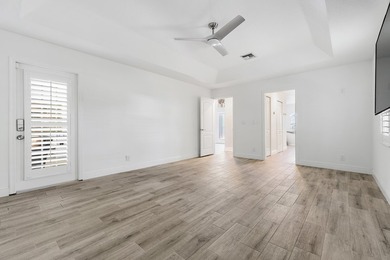 Short sale addendum must be included on all offers. 3 bedroom, 2 - photo 18