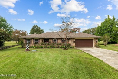 Lake Home For Sale in New Bern, North Carolina