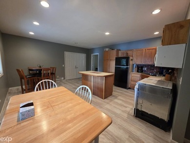 Welcome to your Northern Michigan retreat at 5592 N Bear Lake - photo 15