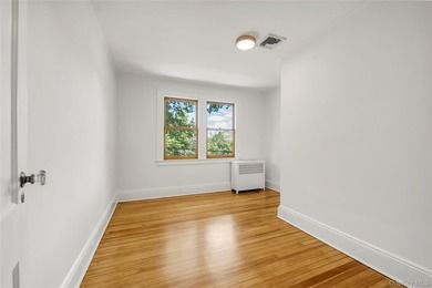 Welcome to this beautifully maintained 1923 Dutch Colonial - photo 15