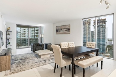Welcome to the sky. Perched high on the 26th floor in the heart - photo 5