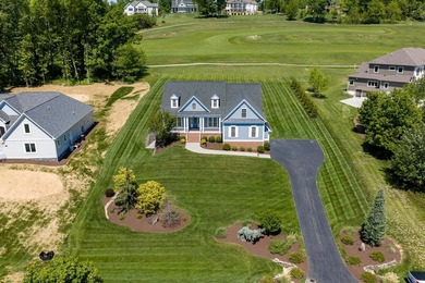 BEAUTIFUL CROSSROADS FARM CRAFTSMAN. Immaculate and ready to - photo 16
