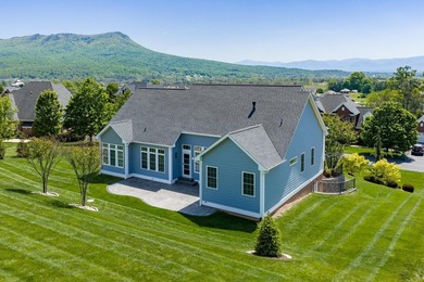 BEAUTIFUL CROSSROADS FARM CRAFTSMAN. Immaculate and ready to - photo 17
