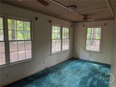 Very spacious and terrific floor plan at the Landings needing - photo 27