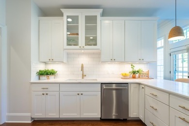 BEAUTIFUL CROSSROADS FARM CRAFTSMAN. Immaculate and ready to - photo 34