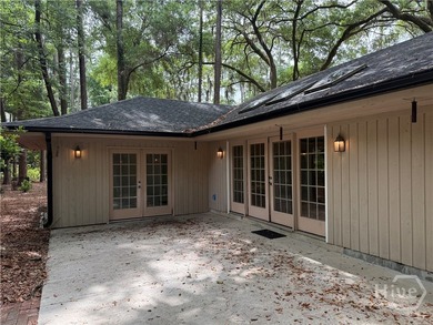 Very spacious and terrific floor plan at the Landings needing - photo 47