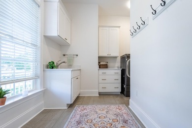 BEAUTIFUL CROSSROADS FARM CRAFTSMAN. Immaculate and ready to - photo 49