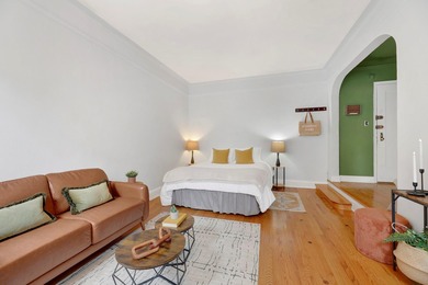 Stylish Studio Living in Prime Prospect Lefferts Gardens!