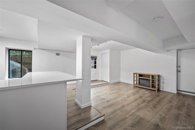 Larchmont Living at Your Fingertips! Step into this charming - photo 10