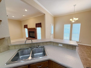 Welcome to beautiful Dogwood Ridge living! This stunning - photo 11