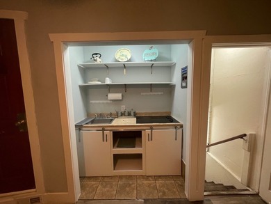 Charming Orem rambler with flexible mother-in-law style layout - photo 11
