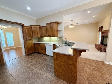 Welcome to beautiful Dogwood Ridge living! This stunning - photo 12