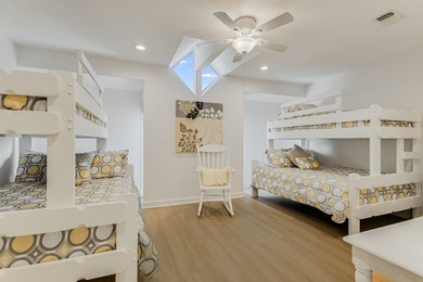 Beautifully remodeled waterfront townhome in Horseshoe Bay West - photo 15