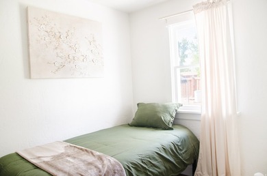 Charming Orem rambler with flexible mother-in-law style layout - photo 15