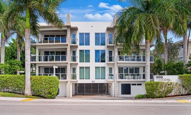 Rare oceanfront corner penthouse with sweeping views up and down - photo 2