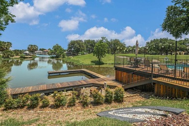 Beautifully remodeled waterfront townhome in Horseshoe Bay West - photo 25