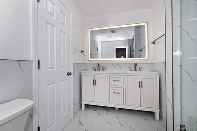Welcome to 34 Warner Road, Huntington NY. This totally renovated - photo 30