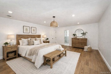 Welcome to 34 Warner Road, Huntington NY. This totally renovated - photo 34