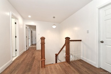 Welcome to 34 Warner Road, Huntington NY. This totally renovated - photo 37