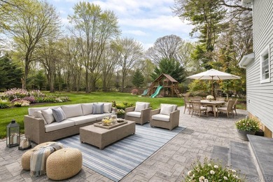 Welcome to 34 Warner Road, Huntington NY. This totally renovated - photo 46