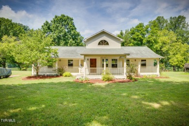 Patrick Henry Lake Home For Sale in Kingsport Tennessee