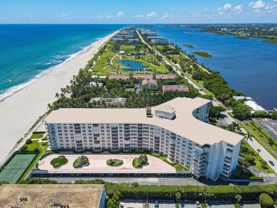 Harbor house is a full service building that is oceanfront and - photo 1
