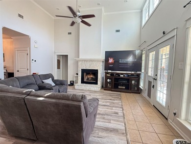 Welcome home to this charming farmhouse-style 3 bedroom, 2 bath - photo 11