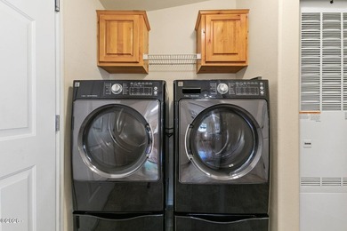 One word: Stonebridge! The highly desired Depoe Bay manufactured - photo 14