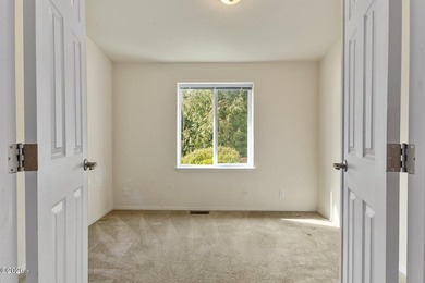 One word: Stonebridge! The highly desired Depoe Bay manufactured - photo 17