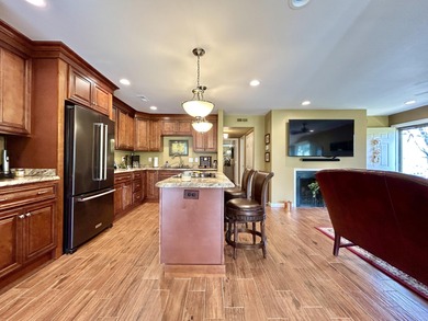 Very nice upper level condo located in a gated Lake Cumberland - photo 20