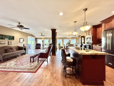 Very nice upper level condo located in a gated Lake Cumberland - photo 21