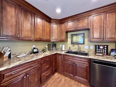 Very nice upper level condo located in a gated Lake Cumberland - photo 22
