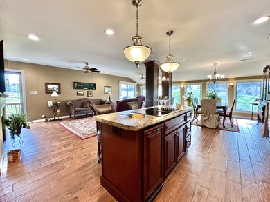 Very nice upper level condo located in a gated Lake Cumberland - photo 23