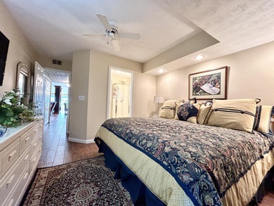 Very nice upper level condo located in a gated Lake Cumberland - photo 27