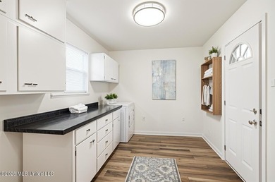 WOW !!! CHECK OUT THE NEW PRICE ON THIS CUTIE. RECENTLY UPDATED - photo 24