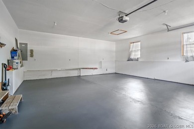 You will love this beautifully remodeled, partially furnished - photo 25