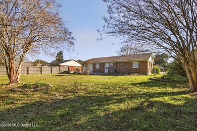 WOW !!! CHECK OUT THE NEW PRICE ON THIS CUTIE. RECENTLY UPDATED - photo 25
