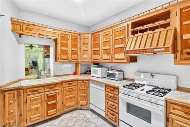LAUGHLIN'S MOST EXTRAORDINARY CUSTOM HOME is finally on the - photo 50