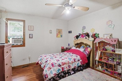 4 Beds | 2 Bath fixer upper in Stover, Mo! A fantastic chance to - photo 18