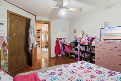 4 Beds | 2 Bath fixer upper in Stover, Mo! A fantastic chance to - photo 20