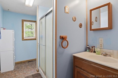 4 Beds | 2 Bath fixer upper in Stover, Mo! A fantastic chance to - photo 24