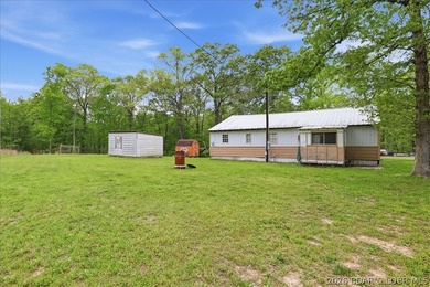 4 Beds | 2 Bath fixer upper in Stover, Mo! A fantastic chance to - photo 28
