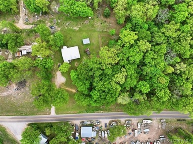 4 Beds | 2 Bath fixer upper in Stover, Mo! A fantastic chance to - photo 36
