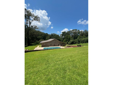 Lake Home For Sale in Natchez, Mississippi