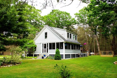 Welcome to 127 Valley Avenue on beautiful Great Diamond Island - photo 1