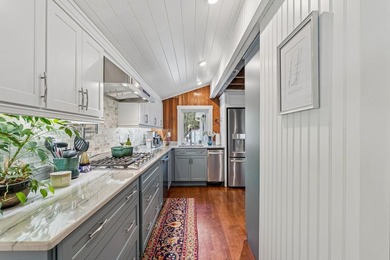 Welcome to 127 Valley Avenue on beautiful Great Diamond Island - photo 7
